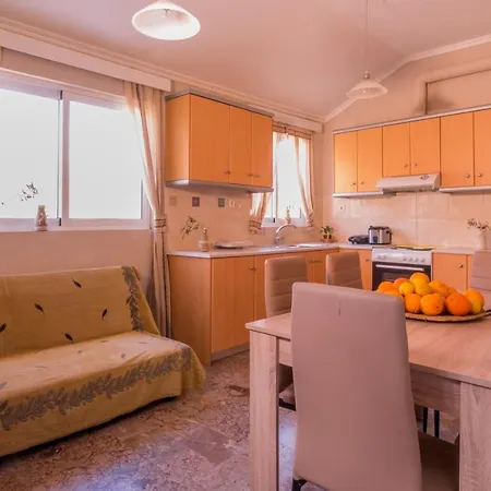 Roof Garden- Floor Apartment