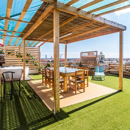 Roof Garden- Floor *